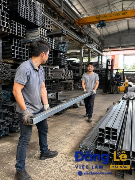 3 NAM PHỤ KHO SẮT THÉP