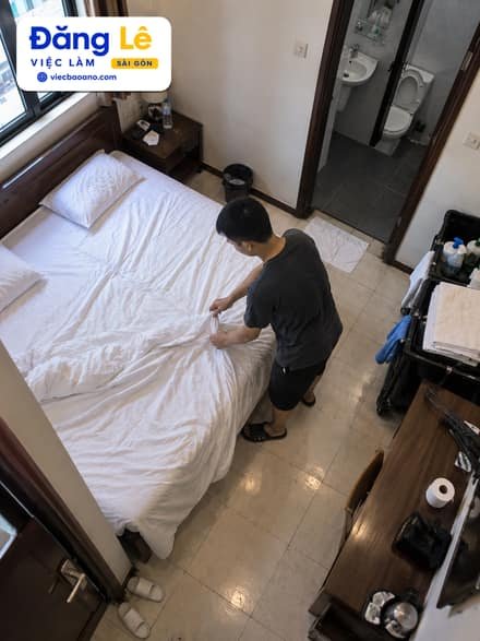 NHÂN VIÊN DỌN PHÒNG KHÁCH SẠN