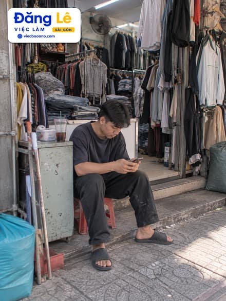NHÂN VIÊN PHỤ VIỆC SHOP ĐỒ SI