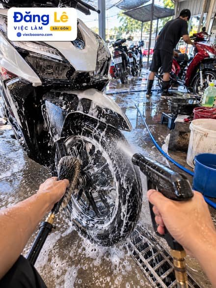 Ảnh công việc CẦN NHÂN VIÊN RỬA XE MÁY 2